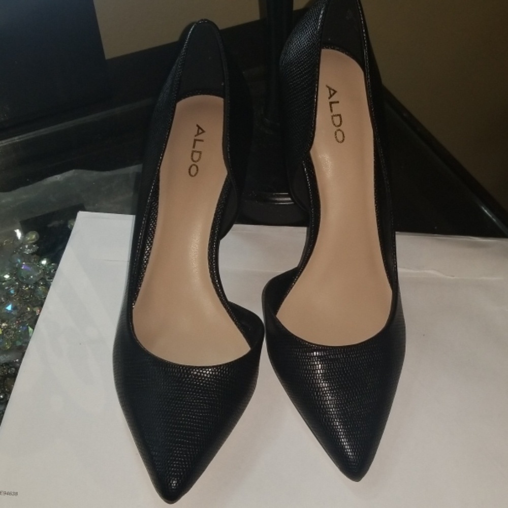 Aldo Black leather pumps (never been worn) - Picture 7 of 7